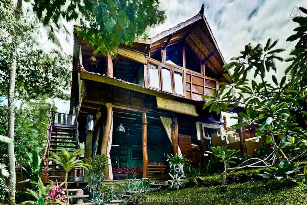 Tree house hotel in Indonesia: Charming Hideaway in Bali  Tree House 