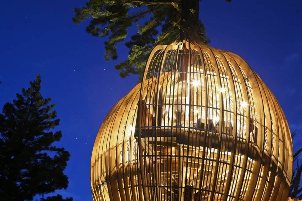 15 of the Most Unique Treehouses Around the World for Design Lovers - Treehouses in