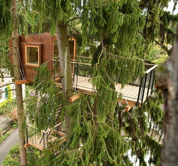 Scaling Heights: The Bàlvedere Treehouse, Switzerland's Crowning Jewel