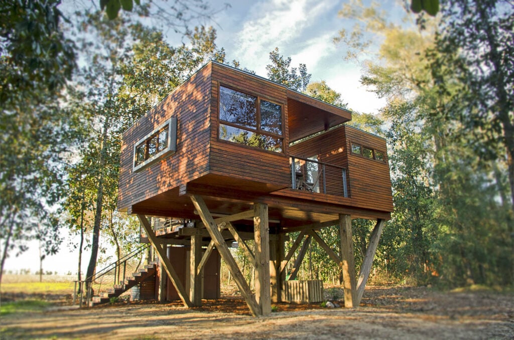 Coldwater Treehouse - Treehouses in Treehouse Hotels in the USA