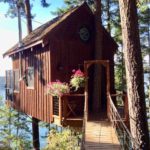 Hilltop Treehouse Retreat