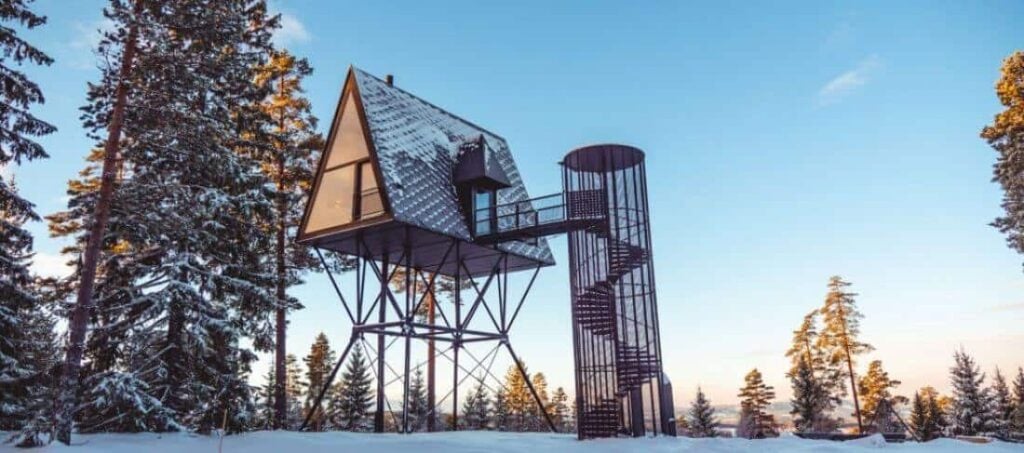 15 of the Most Unique Treehouses Around the World for Design Lovers - Treehouses in