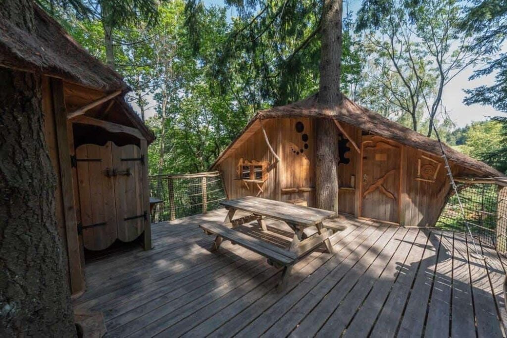 Les Cabanes de Labrousse - Treehouses in France
