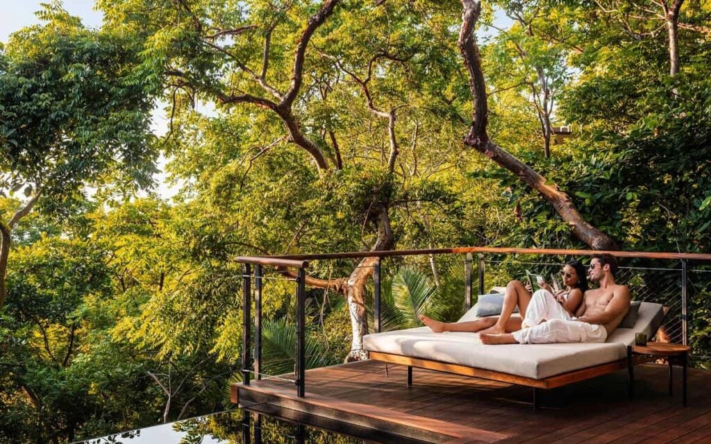 The 15 Best Luxury Treehouse Resorts Around the World - Treehouses in