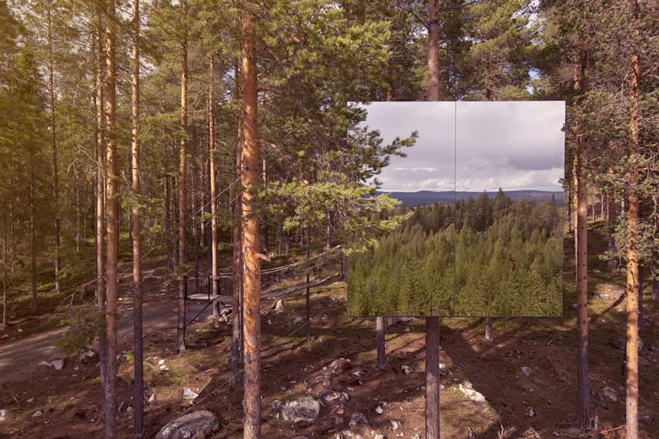 Design Meets Nature: 13 Hotels That Disappear Into the Trees - Treehouses in