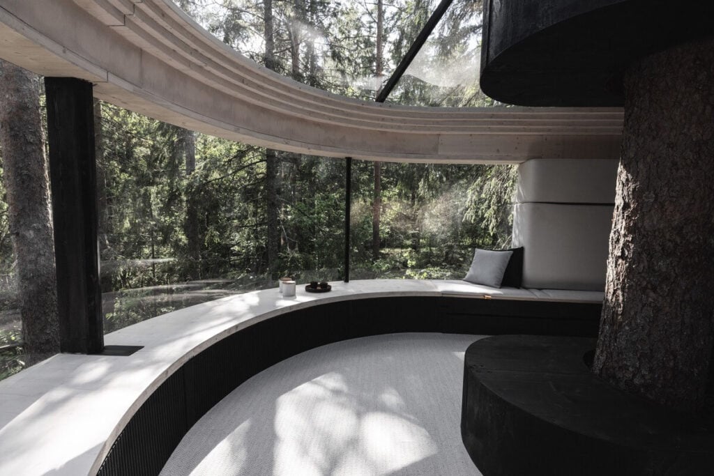 15 of the Most Unique Treehouses Around the World for Design Lovers - Treehouses in