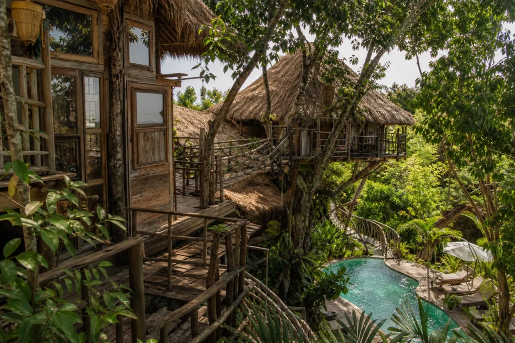 shoppers browsing antique and vintage market stalls at Balangan Vintage Treehouse in Bali