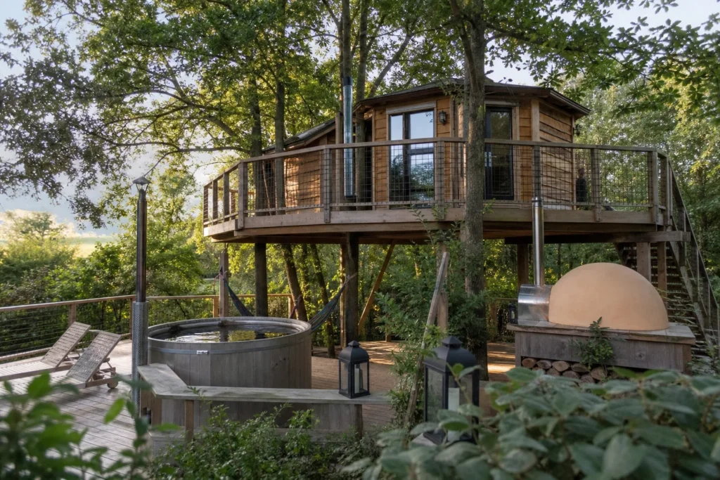 Will's Treehouse - Treehouses in United Kingdom
